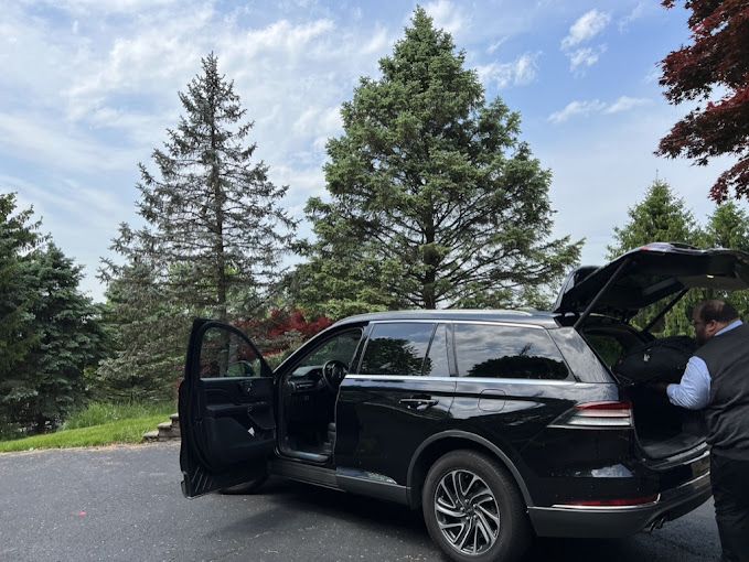 State Shuttle fleet vehicle used for airport and corporate transport<br />
